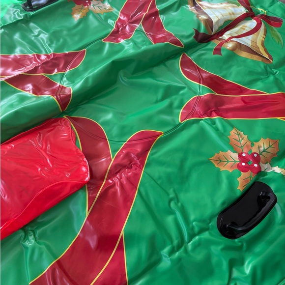 New! Inflatable Snow Tube - Picture 4 of 5